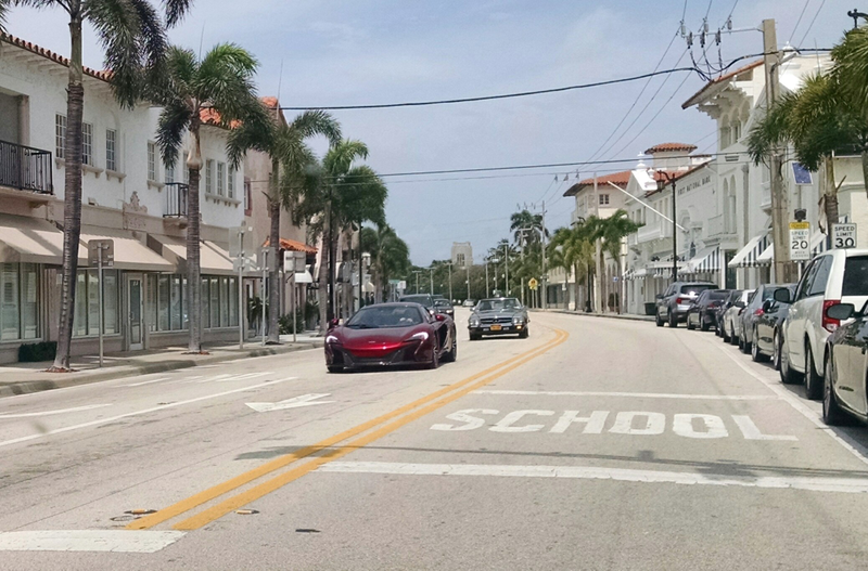 Illustration for article titled Car spotting in Palm Beach